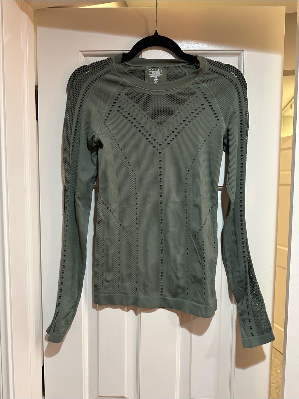Athleta Olive Green Long Sleeve Seamless Performance Top